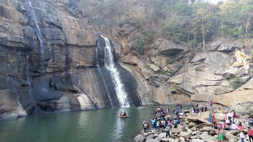 hundrufalls-in-the-city-of-water-falls-ranchi