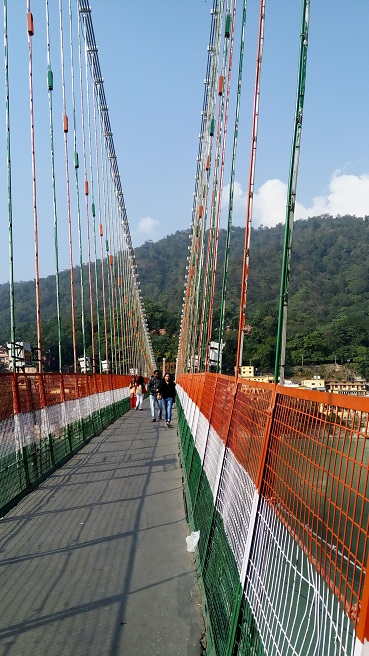 Walking on the Ram jhola bridge